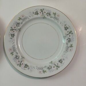 Set of 6 vintage Noritake fine china plates